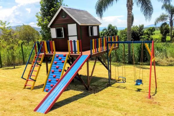 Imagem principal do produto a venda Casinha playground modelo CP6-3